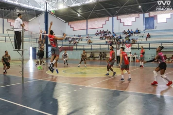 Levantar o voleibol de Pirapora, esta é a sacada!