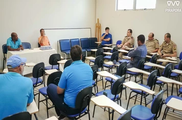 Emutur define planejamento do Réveillon 2019 em Pirapora