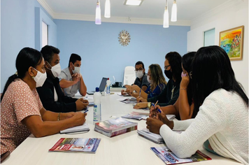 SEMED APRESENTA ESTRATÉGIAS AO PREFEITO ALEX CÉSAR