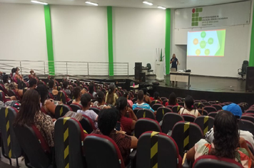 Ciclo de Palestras promove conhecimento sobre direitos sociais para beneficiários da Frente de Trabalho