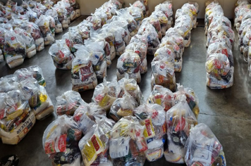 5.000 kits de alimentação escolar são distribuídos para alunos da Rede Municipal