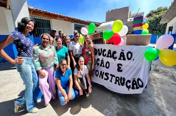 Prefeitura de Pirapora amplia estrutura das escolas ao entregar caminhão de equipamentos