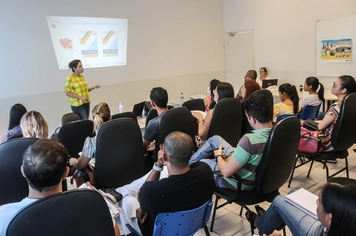 Profissionais da enfermagem participam de capacitação no CEPS