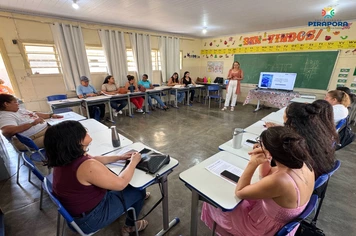 Professores recebem capacitação para avançar no Programa Integral de Alfabetização