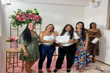 Novos Caminhos para Elas