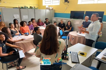 Programa Impulsiona Jovens é apresentado na Escola Luiz Balbino