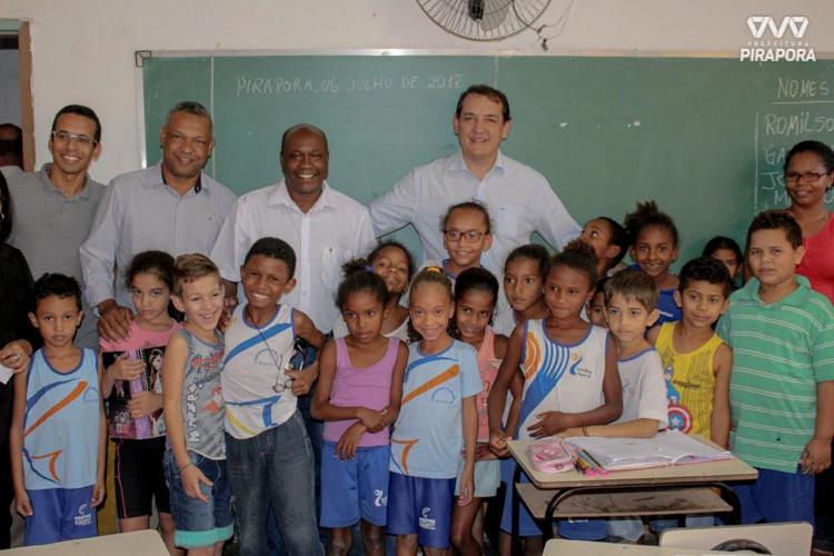 Deputado Federal Renato Andrade destaca projetos em Pirapora