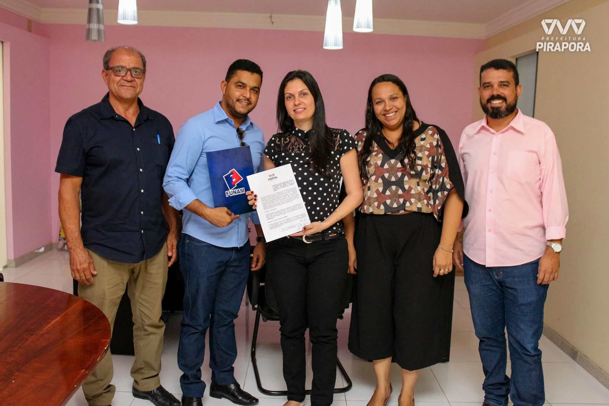 Prefeita Marcella Assina Convênios Importantes