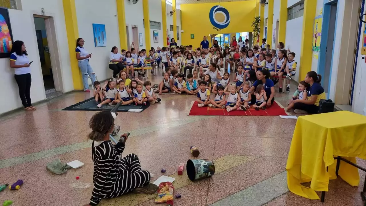 Saúde na Escola realiza teatro no Colégio Pirapora