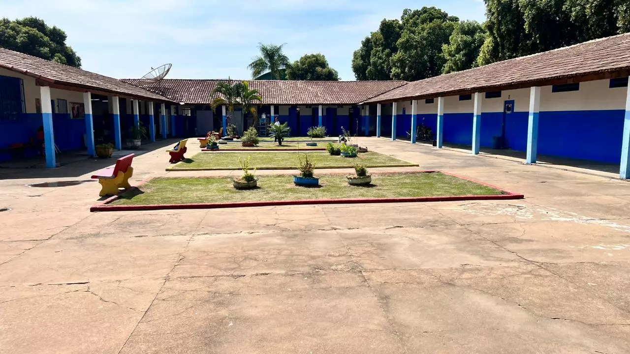No dia da sua reinauguração, Escola Dona Cândida no Cícero Passos é agraciada com novos equipamentos e instrumentos