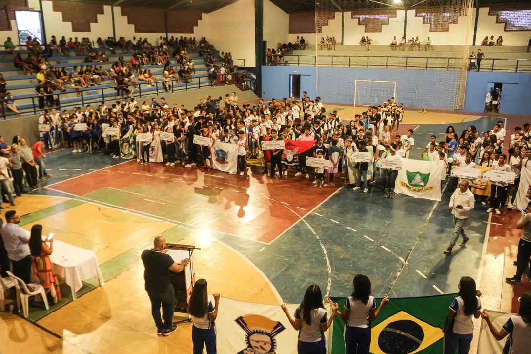 Com excelente público, Jogos Escolares de Pirapora foram abertos oficialmente