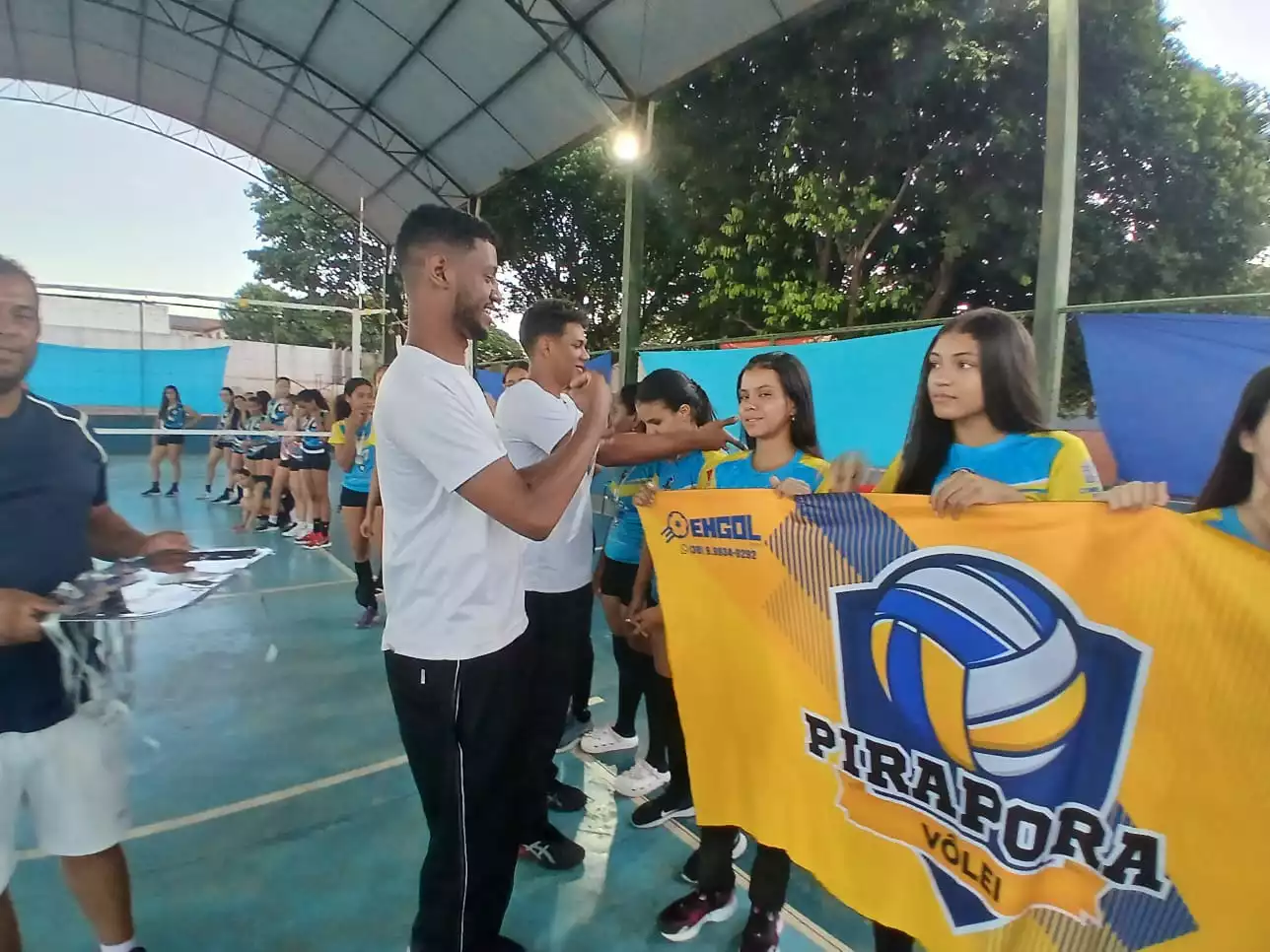 Times da base do vôlei de Pirapora se destacaram em Brasília de Minas