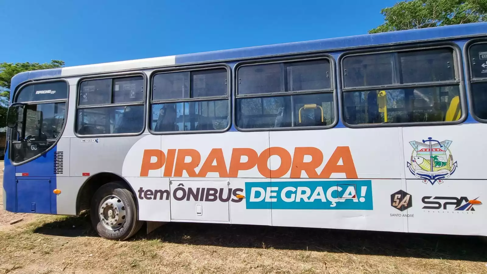 Aqui tem ônibus de graça! Atualização dos horários.