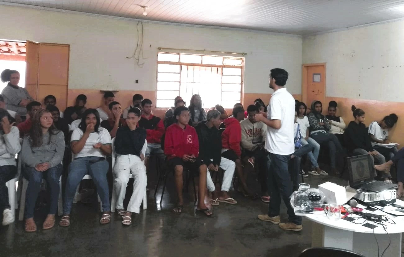 Centro de Promoção à Saúde Cristiano Azevedo promove palestra na escola