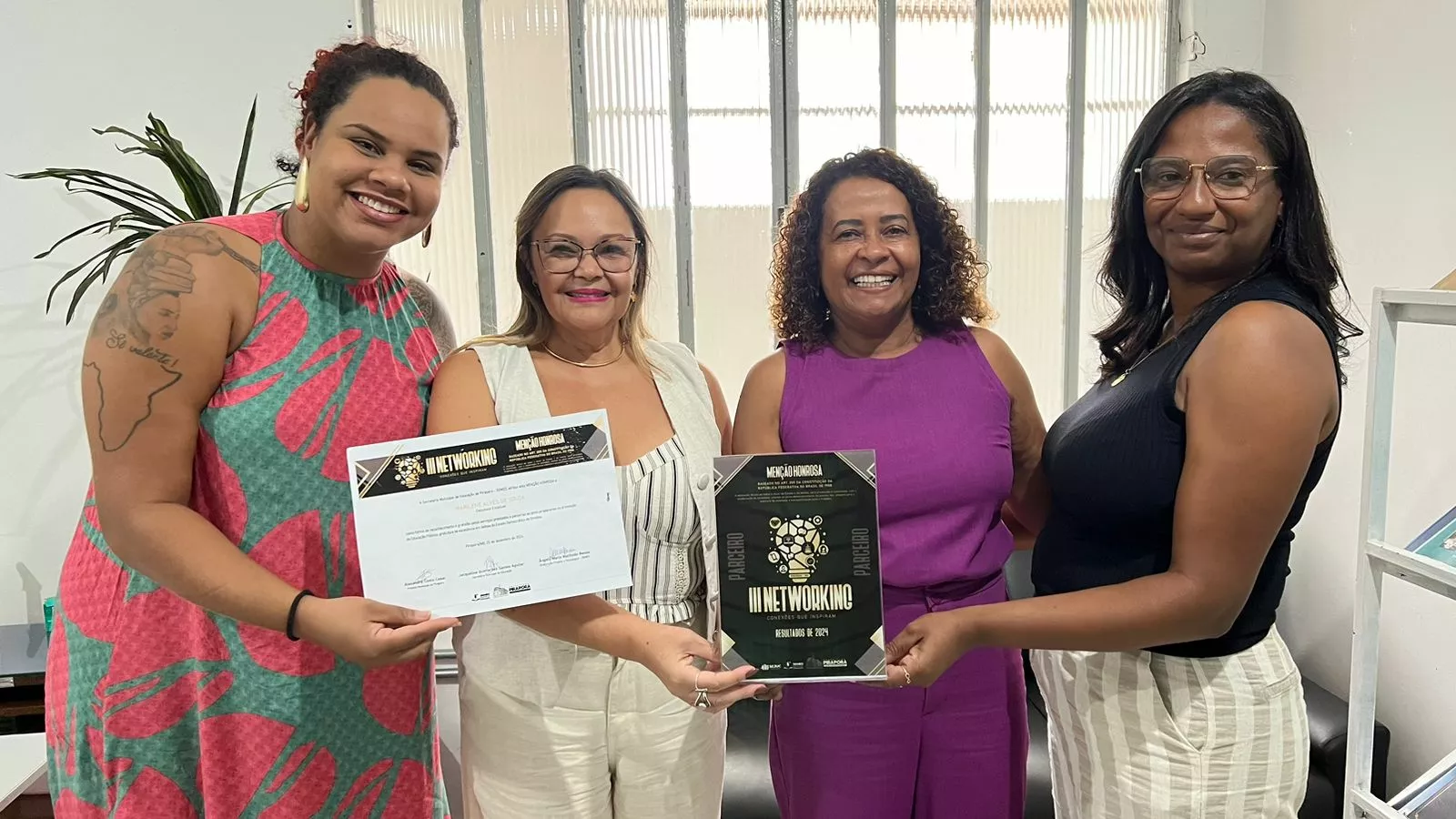 Referenciada no 3º Networking, deputada Leninha recebeu homenagem na SEMED