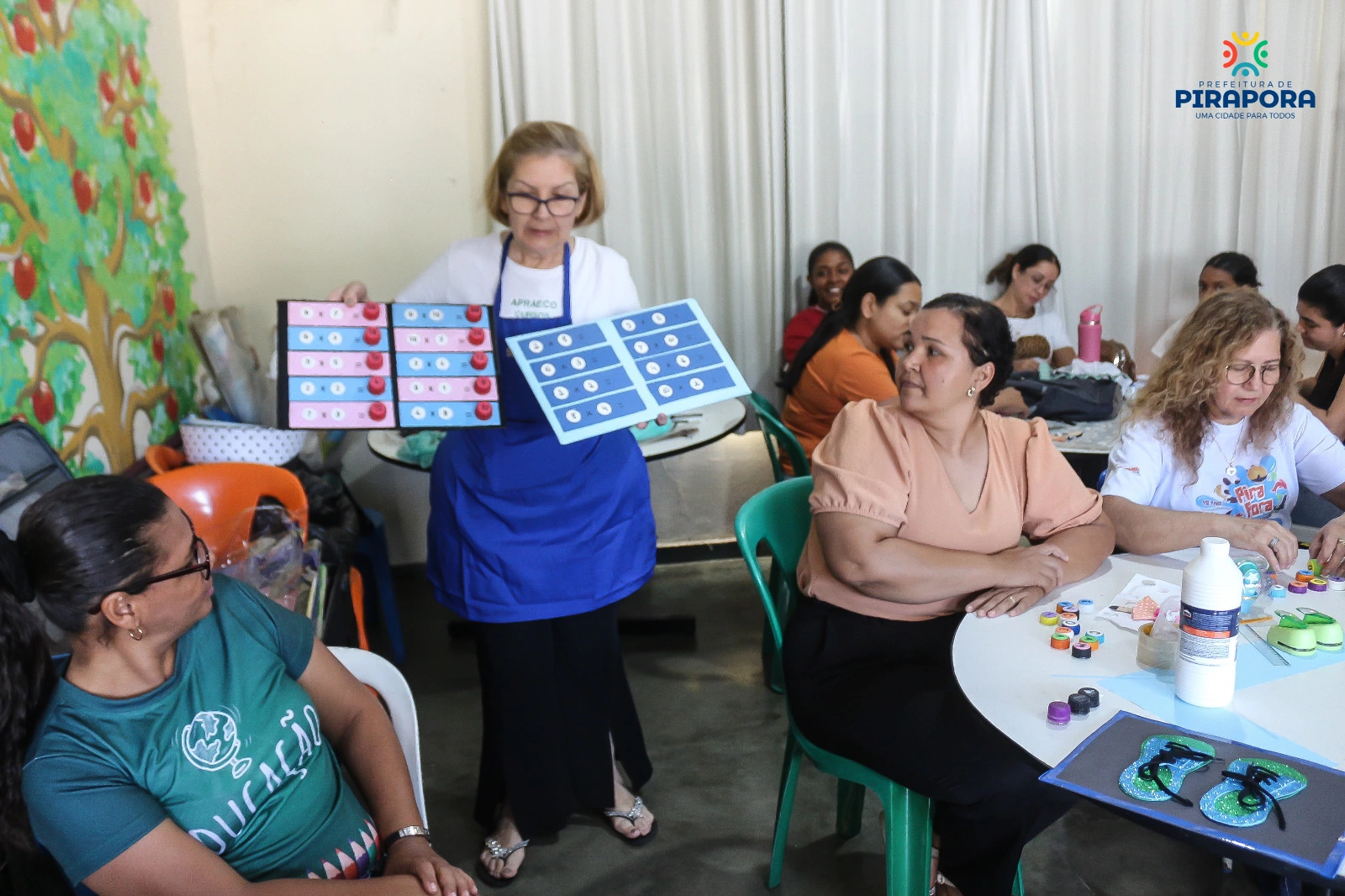 Professores da Educação Tempo Integral de Pirapora participaram de Oficina de Brinquedos Lúdicos