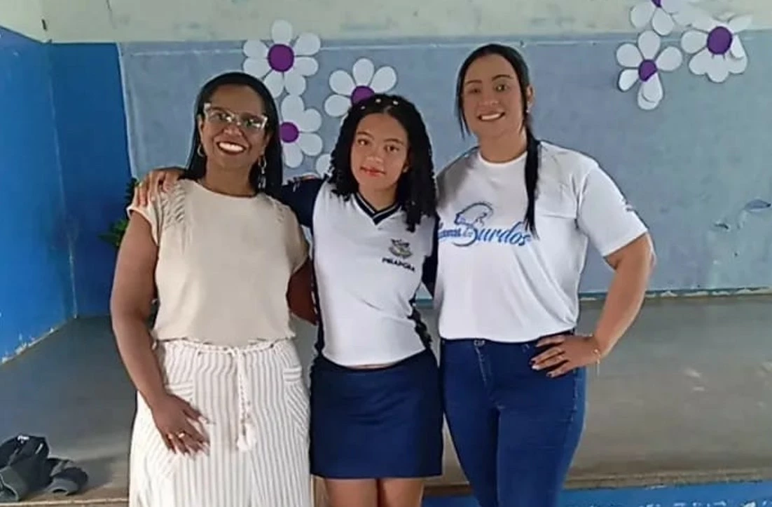 Inclusão em Libras: educação bilíngue conecta alunos e fortalece vínculos em Pirapora