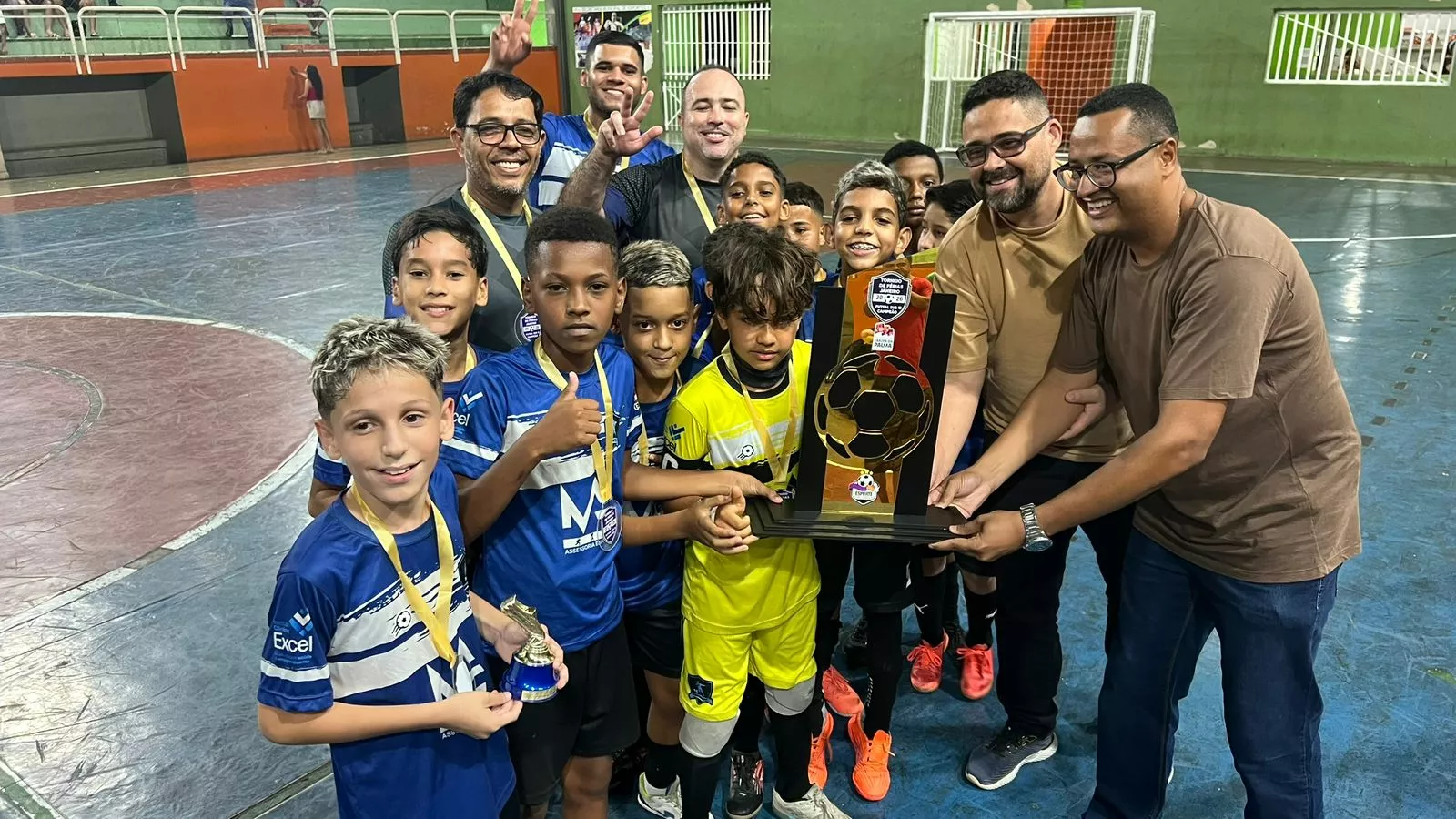 Jovens atletas levam o nome de Pirapora ao topo no Torneio de Férias de Várzea da Palma