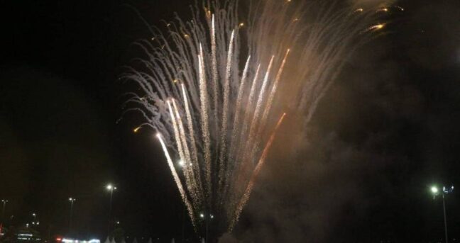 Grande reveillon com shows e fogos agitou a orla fluvial de Pirapora