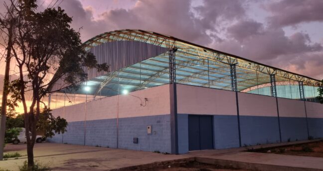 Jogos do Campeonato Piraporense de Futsal agitam o revitalizado ginásio do Bairro São João