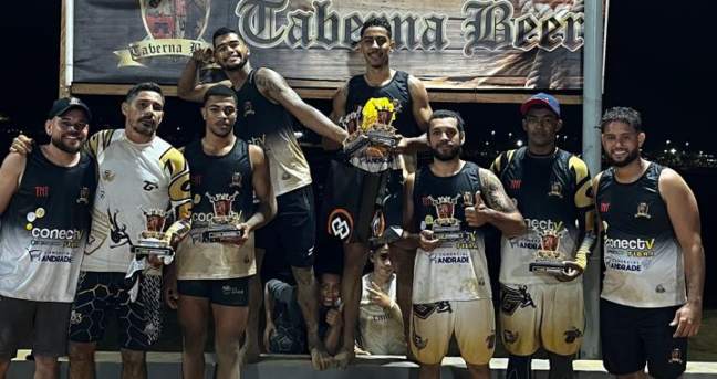 Piraporenses se destacam em torneio de futevôlei em Buritizeiro