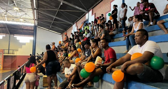 Festa das famílias no encerramento do Campeonato Piraporense de Futsal para a base