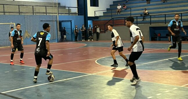 Apoiada pela Prefeitura de Pirapora, Copa dos Campeões de Futsal abriu disputa na noite desta quarta-feira